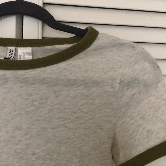 Divided Basic tee - Picture 2 of 4